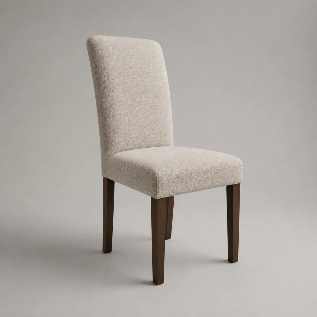 Sedia imbottita in tessuto beige con piedi in legno marrone scuro, 47 × 56 × 98 cm
